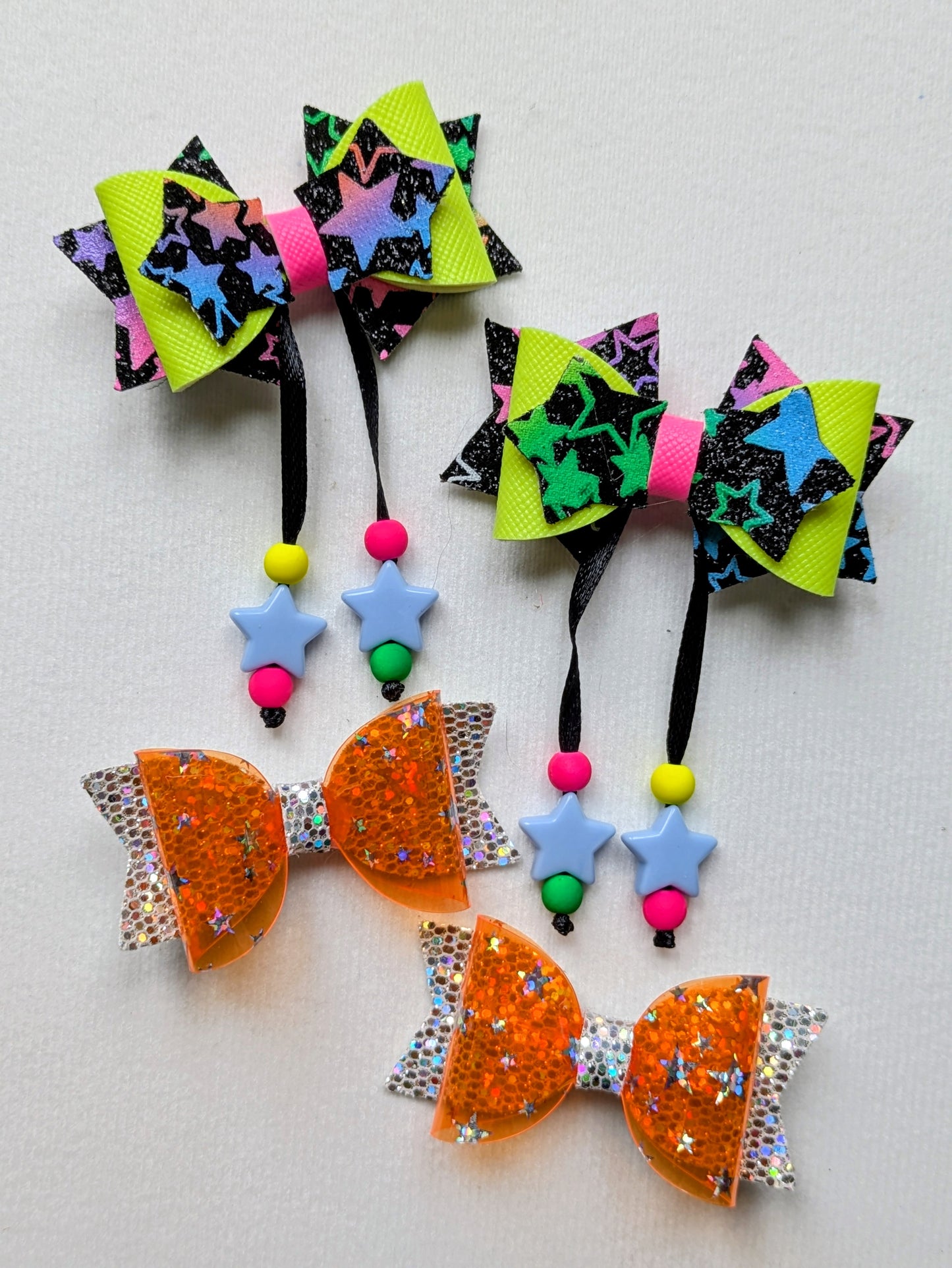NEONLICIOUS STAR BOW PAIR
